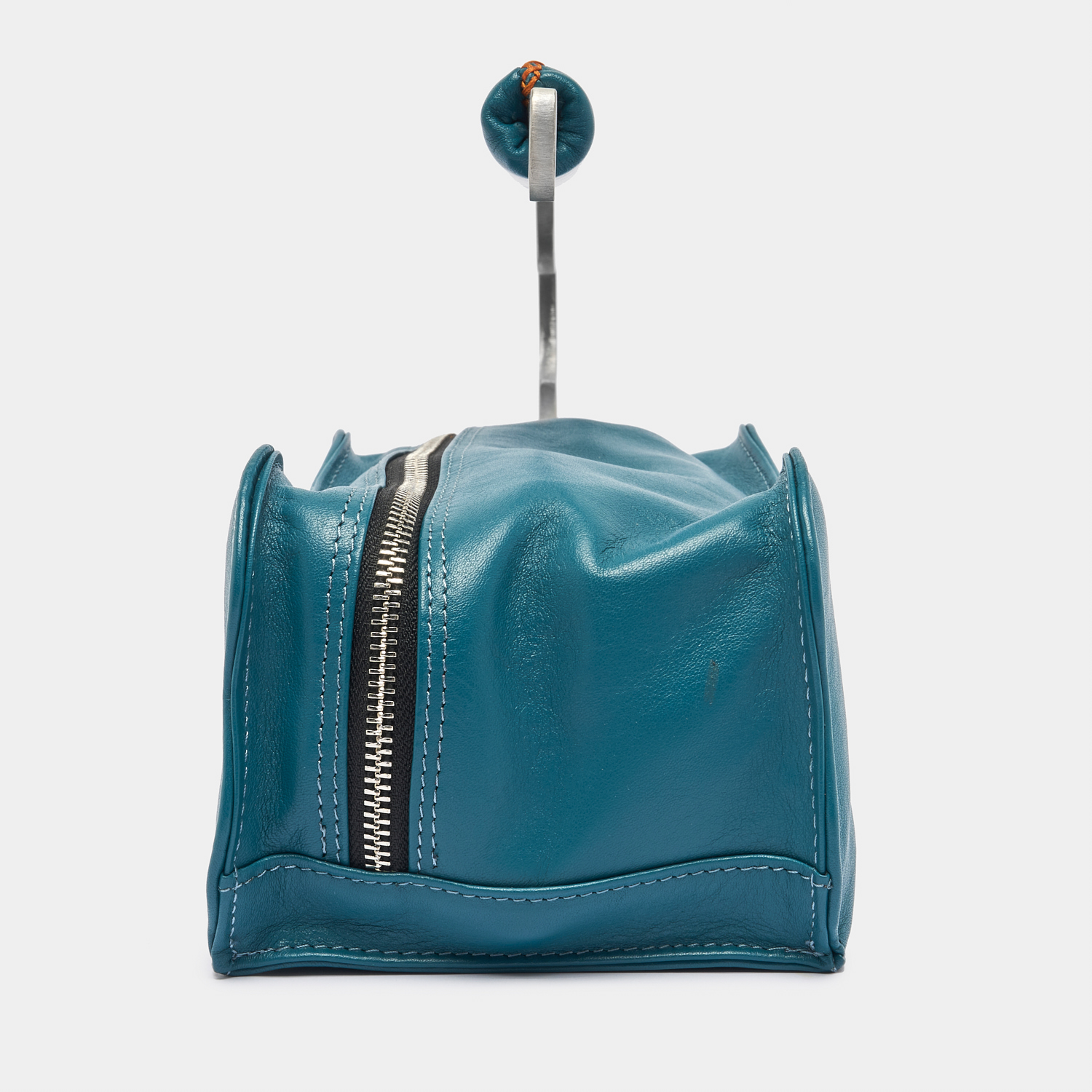 p129-leather-bag-retro